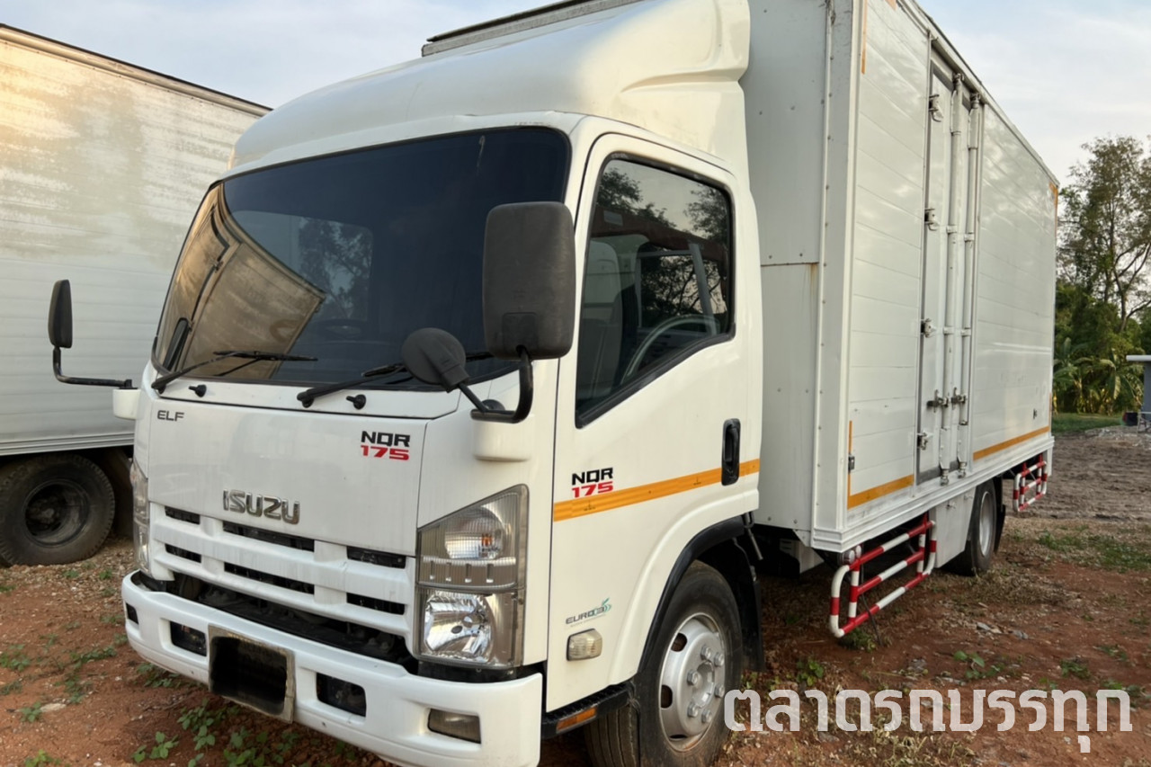 ISUZU -  