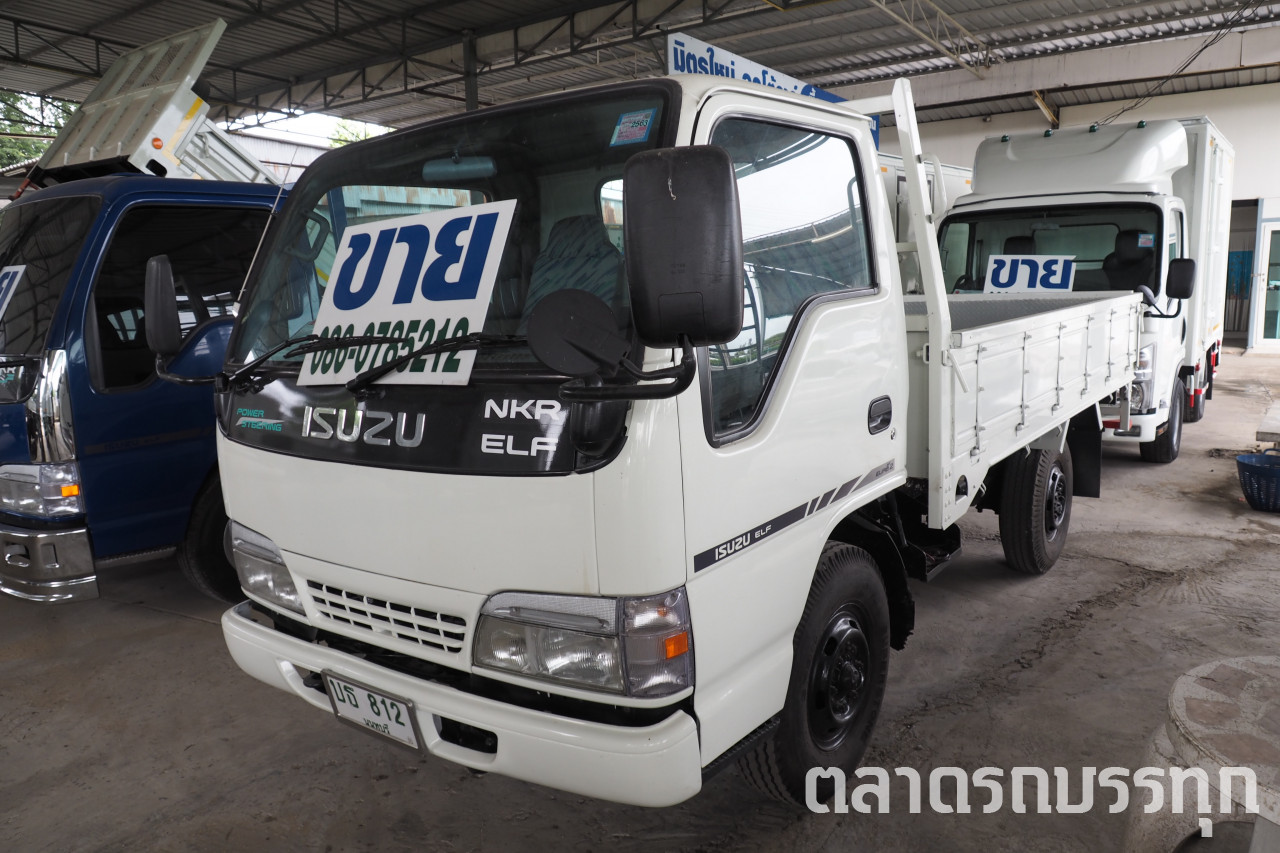 ISUZU - NKR66E 