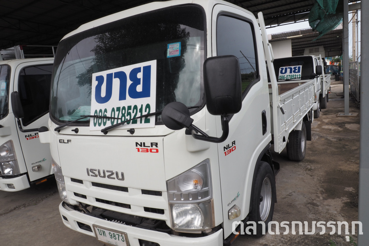 ISUZU - NLR85E 
