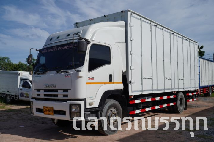 ISUZU - FTR 