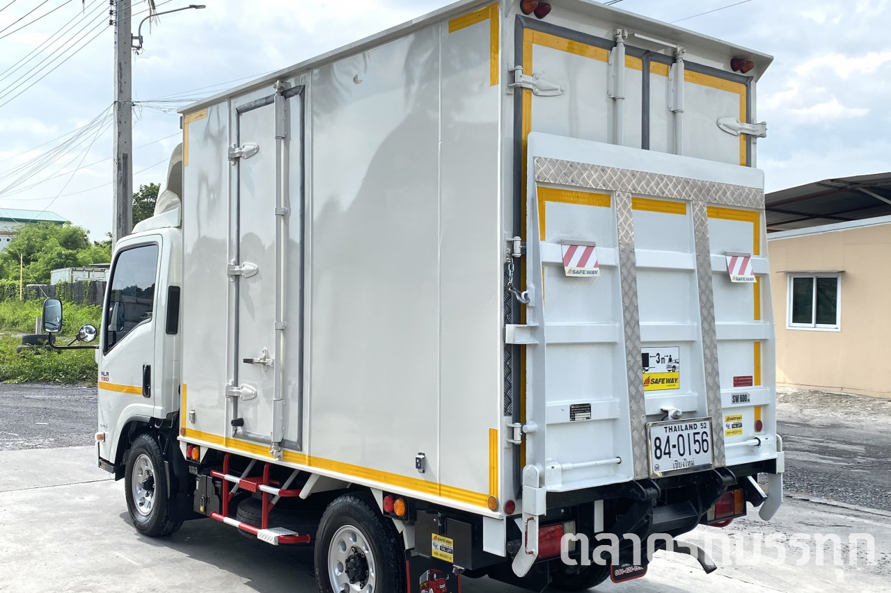 ISUZU - NLR 130 