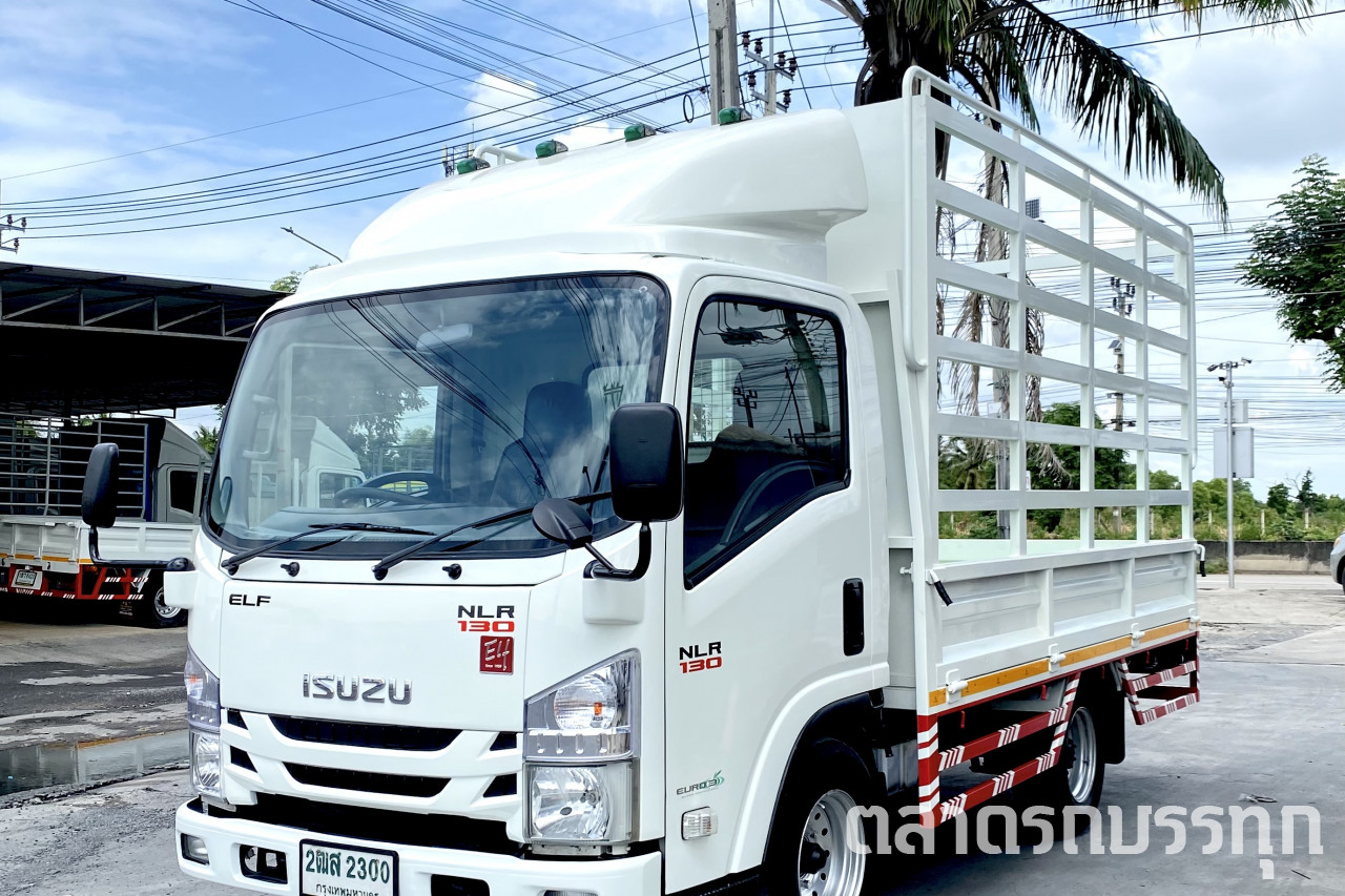 ISUZU - NLR 130 